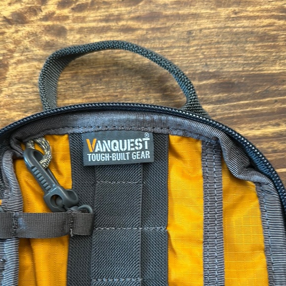 Vanquest tactical pouch - Picture 4 of 4